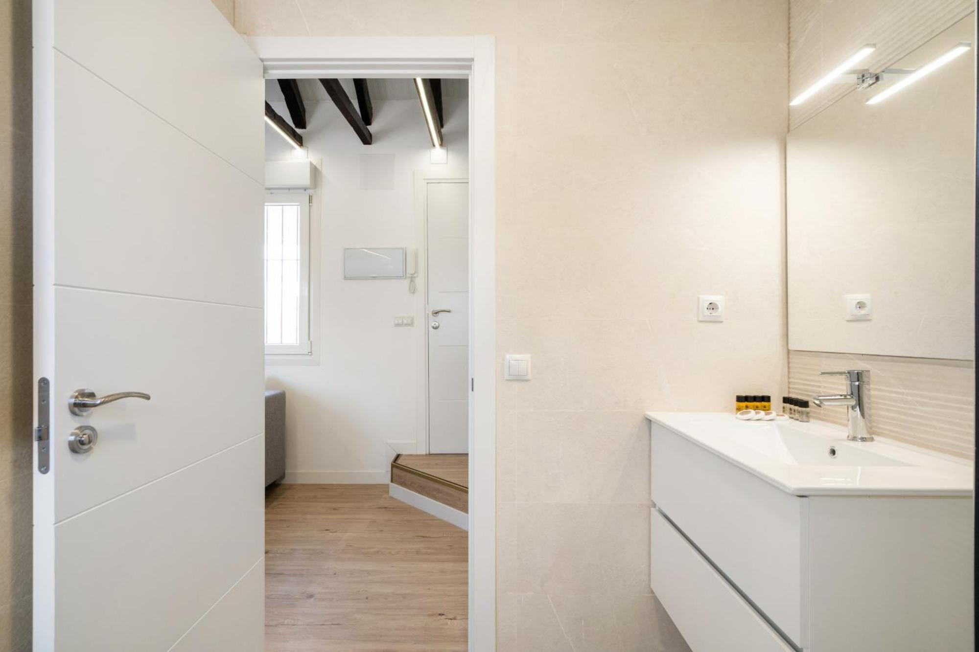 Apartamentos En La Avda De La Albufera Alquiler Temporal มาดริด ภายนอก รูปภาพ